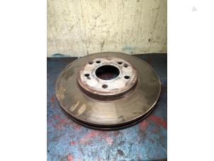 Used Front brake disc Mercedes C Combi (S203) 1.8 C-180K 16V Price € 20,00 Margin scheme offered by Autorecycling Bart