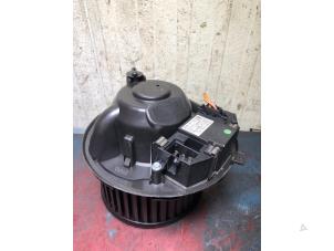 Used Heating and ventilation fan motor Audi Q3 (8UB/8UG) 2.0 TDI 16V 120 Price € 50,00 Margin scheme offered by Autorecycling Bart