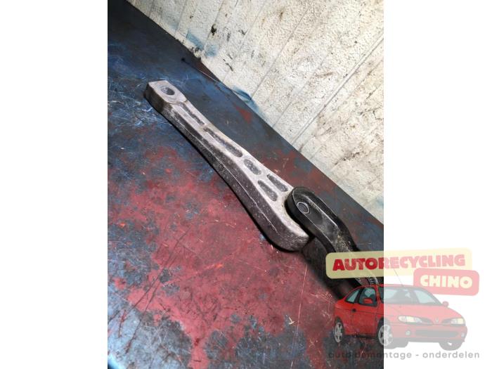 Usagé Support moteur Audi Q3 (8UB/8UG) 2.0 TDI 16V 120 Prix € 25,00 Règlement à la marge proposé par Autorecycling Chino B.V.
