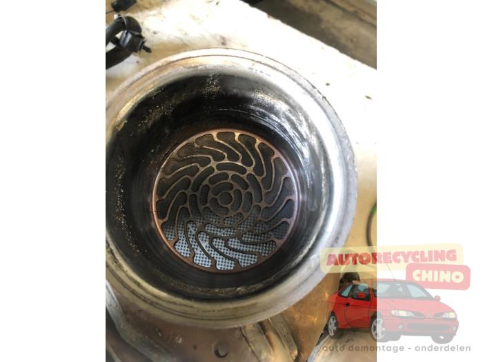Used Particulate filter Audi Q3 (8UB/8UG) 2.0 TDI 16V 120 Price € 500,00 Margin scheme offered by Autorecycling Chino B.V.