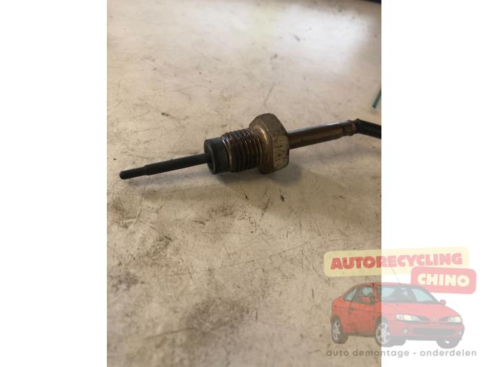 Używane Czujnik temperatury spalin Audi Q3 (8UB/8UG) 2.0 TDI 16V 120 Cena € 70,00 Procedura marży oferowane przez Autorecycling Chino B.V.