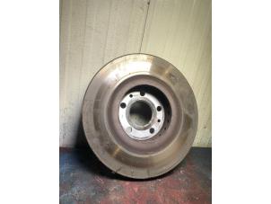 Used Front brake disc Renault Laguna Coupé (DT) 2.0 dCi 16V 150 Price € 20,00 Margin scheme offered by Autorecycling Bart