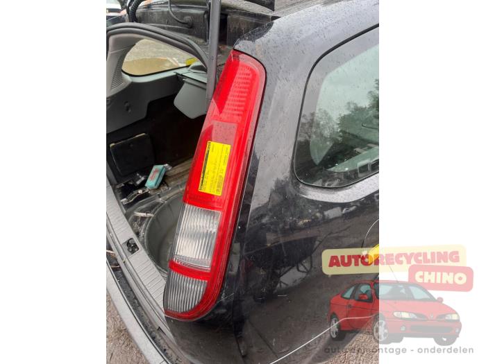 Rücklicht rechts van een Ford Focus 2 Wagon 1.8 16V 2006