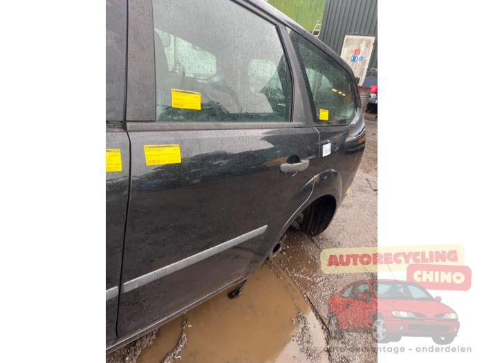 Tür 4-türig links hinten van een Ford Focus 2 Wagon 1.8 16V 2006