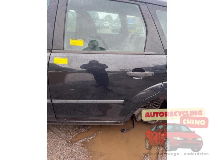 Tür 4-türig links hinten van een Ford Focus 2 Wagon 1.8 16V 2006