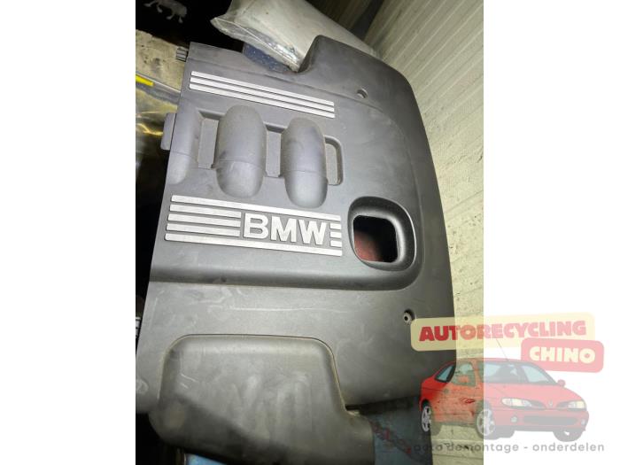 Abdeckblech Motor van een BMW 3 serie (E90) 320d 16V 2006