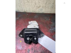 Used Tailgate lock mechanism Honda Civic (FK/FN) 1.4i Type S 16V Price € 35,00 Margin scheme offered by Autorecycling Bart