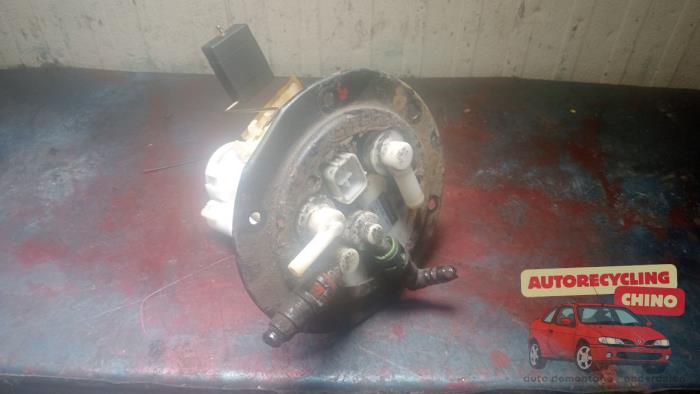 Begagnade Bensinpump Suzuki Alto (RF410) 1.1 16V Pris € 35,00 Marginaltabell erbjuds av Autorecycling Chino B.V.