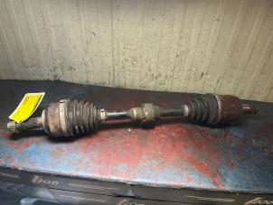 Used Front drive shaft, left Honda Civic (FK/FN) 1.4i Type S 16V Price € 70,00 Margin scheme offered by Autorecycling Bart