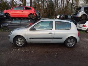 Used Extra window 2-door, rear left Renault Clio II (BB/CB) 1.2 Price € 50,00 Margin scheme offered by Autorecycling Bart