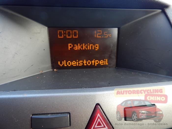 Begagnade Innerdisplay Opel Astra H GTC (L08) 1.3 CDTI 16V Ecotec Pris € 25,00 Marginaltabell erbjuds av Autorecycling Chino B.V.