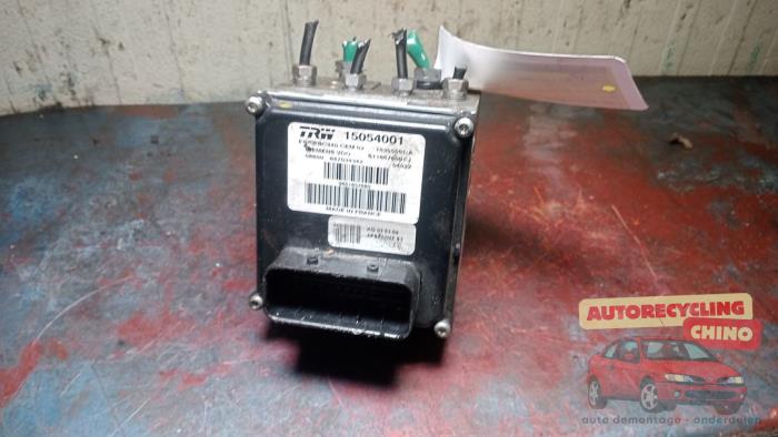 Usagé Bloc ABS Peugeot 407 (6D) 2.2 16V Prix € 75,00 Règlement à la marge proposé par Autorecycling Chino B.V.