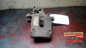 Used Rear brake calliper, right Peugeot 407 (6D) 2.2 16V Price € 35,00 Margin scheme offered by Autorecycling Chino B.V.