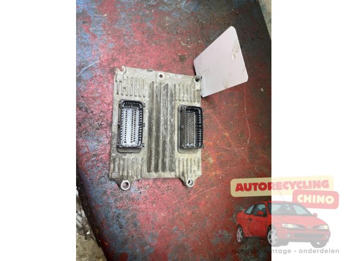 Used Engine management computer Opel Zafira (F75) 2.2 16V Price € 50,00 Margin scheme offered by Autorecycling Chino B.V.