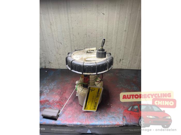 Begagnade Bensinpump Mazda 2 (NB/NC/ND/NE) 1.4 16V Pris € 30,00 Marginaltabell erbjuds av Autorecycling Chino B.V.