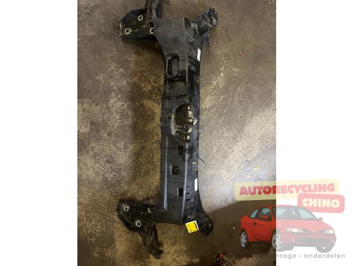 Gebrauchte Vorderwand Renault Modus/Grand Modus (JP) 1.2 16V TCE 100 Preis € 75,00 Margenregelung angeboten von Autorecycling Chino B.V.