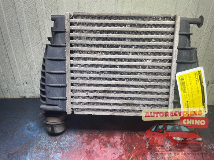 Usados Intercooler Renault Modus/Grand Modus (JP) 1.2 16V TCE 100 Precio € 40,00 Norma de margen ofrecido por Autorecycling Chino B.V.