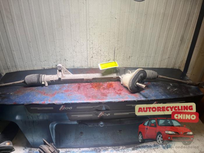 Begagnade Styrbox Renault Modus/Grand Modus (JP) 1.2 16V TCE 100 Pris € 50,00 Marginaltabell erbjuds av Autorecycling Chino B.V.