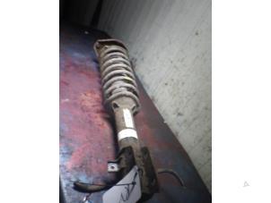 Used Fronts shock absorber, left Suzuki Wagon-R+ (RB) 1.3 16V Price € 30,00 Margin scheme offered by Autorecycling Bart