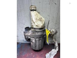 Used Power steering pump Opel Zafira (M75) 1.9 CDTI Price € 150,00 Margin scheme offered by Autorecycling Bart