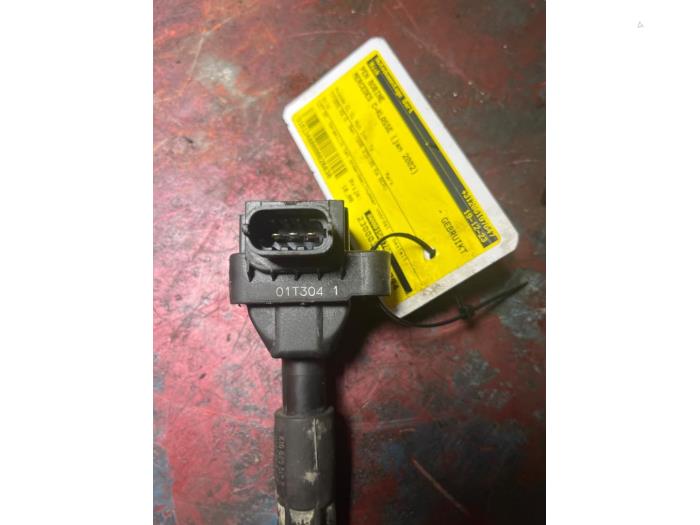 Pen ignition coil from a Mercedes-Benz C Combi (S203) 2.0 C-200K 16V 2002