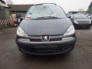 Used Front bumper Peugeot 807 2.2 HDiF 16V Price € 150,00 Margin scheme offered by Autorecycling Bart