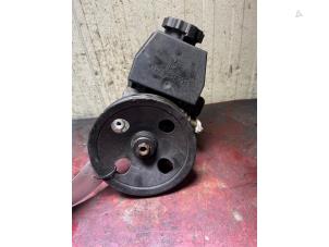 Used Power steering pump Mercedes C Combi (S203) 2.0 C-200K 16V Price € 50,00 Margin scheme offered by Autorecycling Bart
