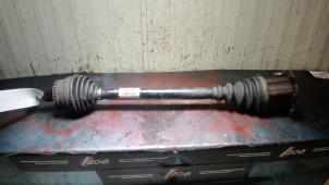 Used Front drive shaft, right Audi A4 Avant (B6) 2.0 20V Price € 50,00 Margin scheme offered by Autorecycling Bart