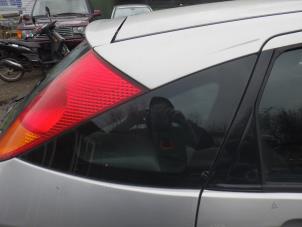 Used Extra window 4-door, right Ford Focus 1 1.6 16V Price € 50,00 Margin scheme offered by Autorecycling Bart