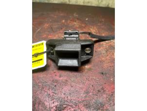Used Tailgate lock mechanism Renault Clio II (BB/CB) 1.4 16V Price € 35,00 Margin scheme offered by Autorecycling Bart