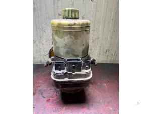 Used Power steering pump Volkswagen Polo IV (9N1/2/3) 1.4 TDI 70 Price € 75,00 Margin scheme offered by Autorecycling Bart