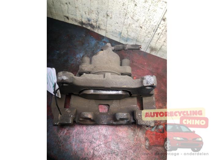 Gebrauchte Bremszange rechts vorne Audi Q3 (F3B) 1.4 45 TFSI e 16V Preis € 75,00 Margenregelung angeboten von Autorecycling Chino B.V.