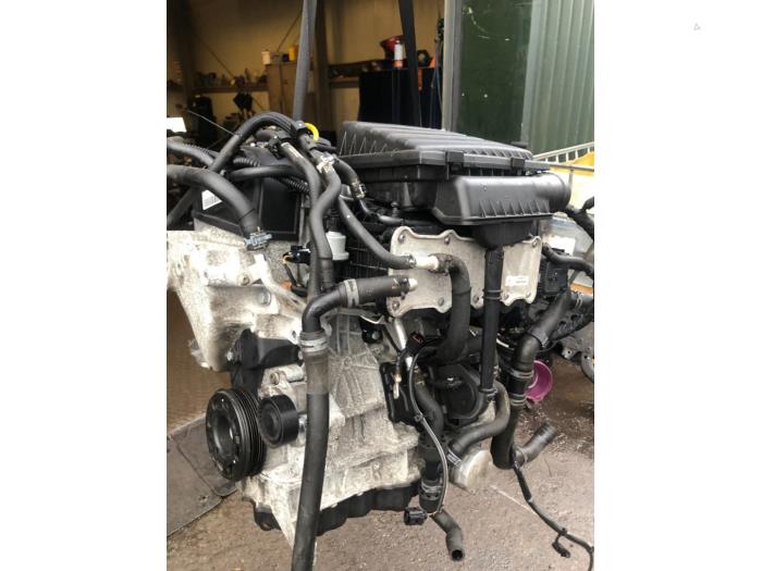 Motor de un Audi Q3 (F3B) 1.4 45 TFSIe 16V 2018