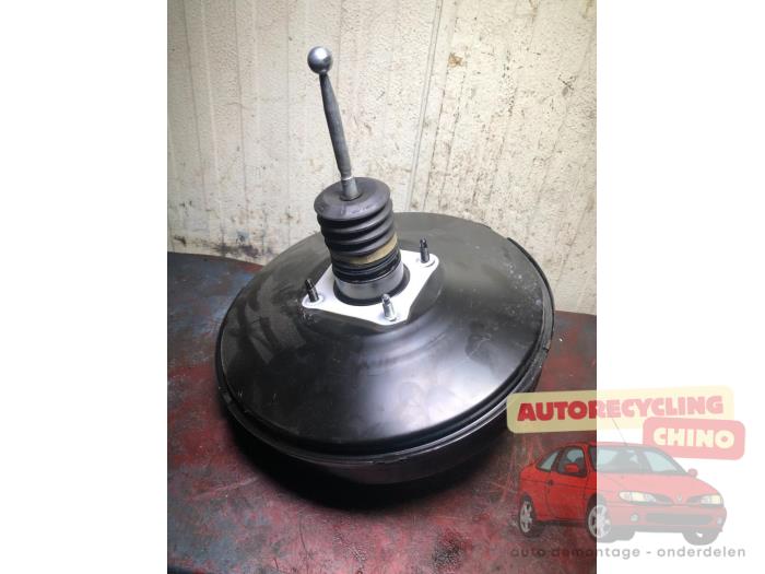 Usagé Servo frein Audi Q3 (F3B) 1.4 45 TFSI e 16V Prix € 70,00 Règlement à la marge proposé par Autorecycling Chino B.V.