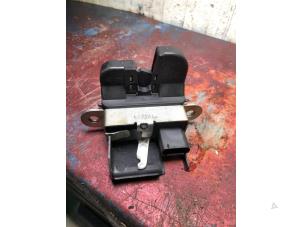 Used Tailgate lock mechanism Seat Leon (5FB) 1.2 TSI Ecomotive 16V Price € 50,00 Margin scheme offered by Autorecycling Bart