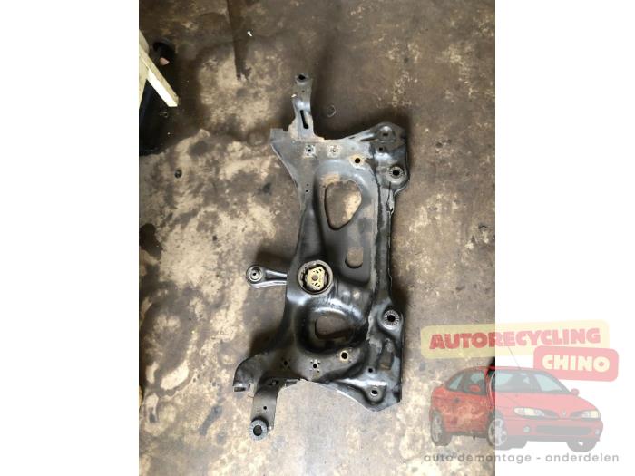 Used Subframe Seat Leon (5FB) 1.2 TSI Ecomotive 16V Price € 100,00 Margin scheme offered by Autorecycling Chino B.V.