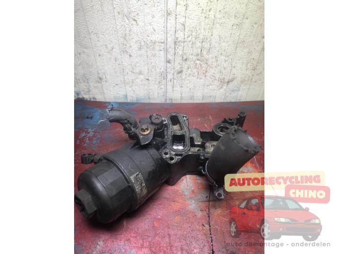 Begagnade Oljefilterhus Opel Corsa D 1.3 CDTi 16V ecoFLEX Pris € 30,00 Marginaltabell erbjuds av Autorecycling Chino B.V.