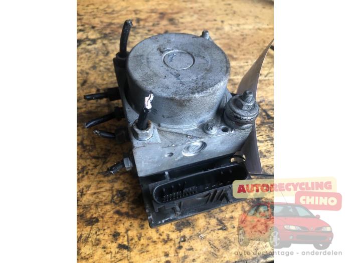 Begagnade ABS-pump Fiat Grande Punto (199) 1.2 Pris € 45,00 Marginaltabell erbjuds av Autorecycling Chino B.V.