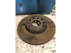 Used Front brake disc Volkswagen Caddy III (2KA,2KH,2CA,2CH) 1.9 TDI Price € 20,00 Margin scheme offered by Autorecycling Bart