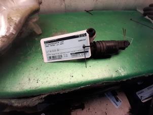 Used Windscreen washer pump Smart Fortwo Coupé (450.3) 0.7 Price € 15,00 Margin scheme offered by Autorecycling Bart
