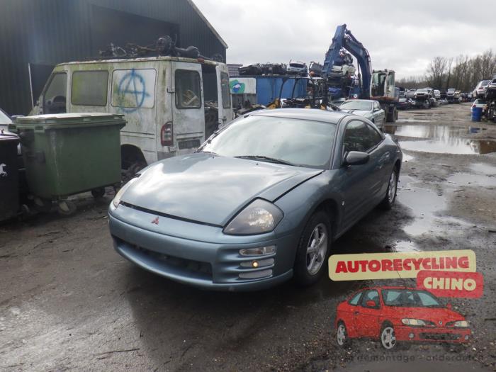 Używane Tylna klapa Mitsubishi Eclipse Spyder (D5) 2.4 RS 16V Cena € 300,00 Procedura marży oferowane przez Autorecycling Chino B.V.