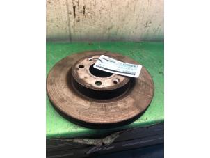 Used Front brake disc Renault Clio II (BB/CB) 1.2 Price € 20,00 Margin scheme offered by Autorecycling Bart