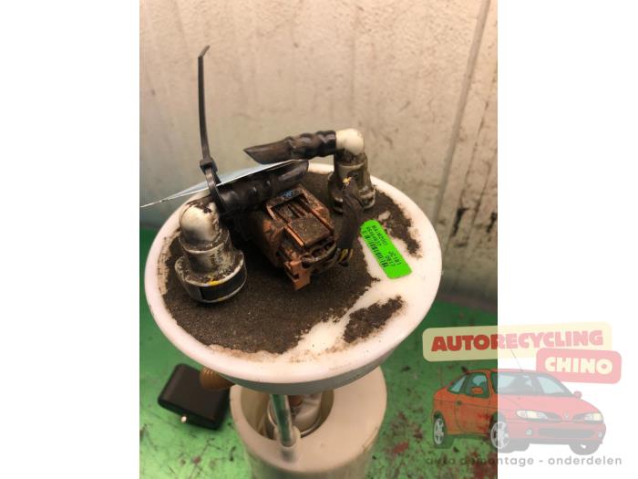 Usagé Pompe essence Chevrolet Matiz (M200) 0.8 S,SE Prix € 40,00 Règlement à la marge proposé par Autorecycling Chino B.V.