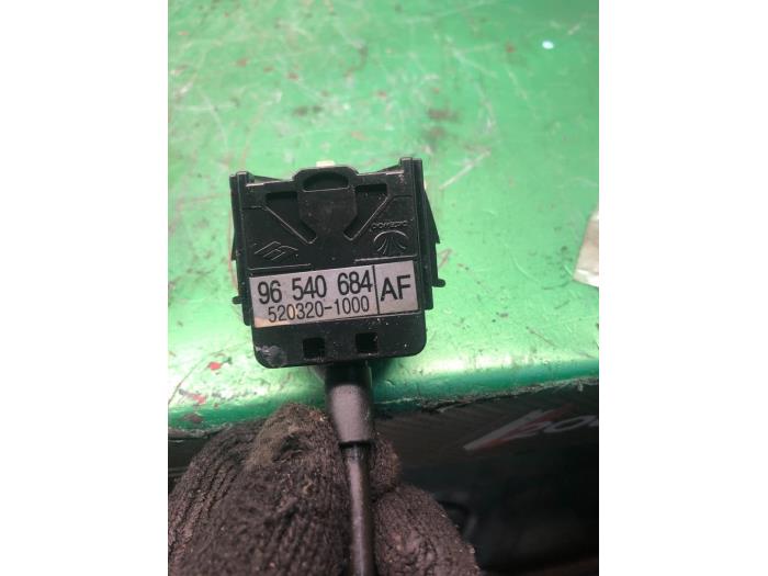 Indicator switch from a Chevrolet Kalos (SF48) 1.4 16V 2005