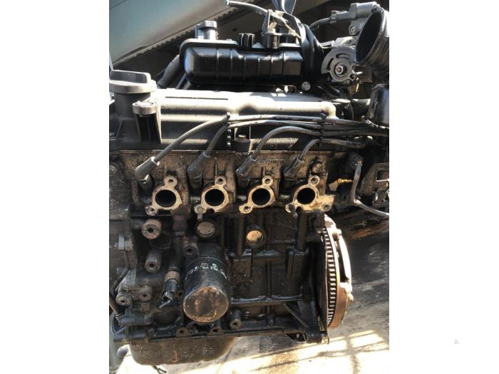 Engine from a Hyundai i10 (F5) 1.1i 12V 2011