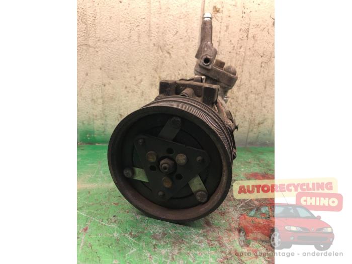 Usagé Compresseur de clim Fiat Stilo (192A/B) 2.4 20V Abarth 3-Drs. Prix € 35,00 Règlement à la marge proposé par Autorecycling Chino B.V.
