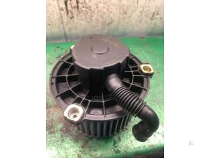 Used Heating and ventilation fan motor Hyundai Matrix 1.6 16V Price € 35,00 Margin scheme offered by Autorecycling Bart