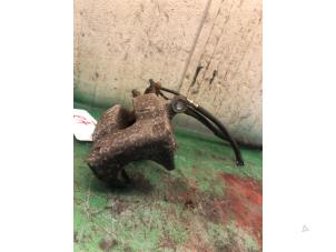 Used Rear brake calliper, right Renault Megane III Berline (BZ) 1.4 16V TCe 130 Price € 50,00 Margin scheme offered by Autorecycling Bart