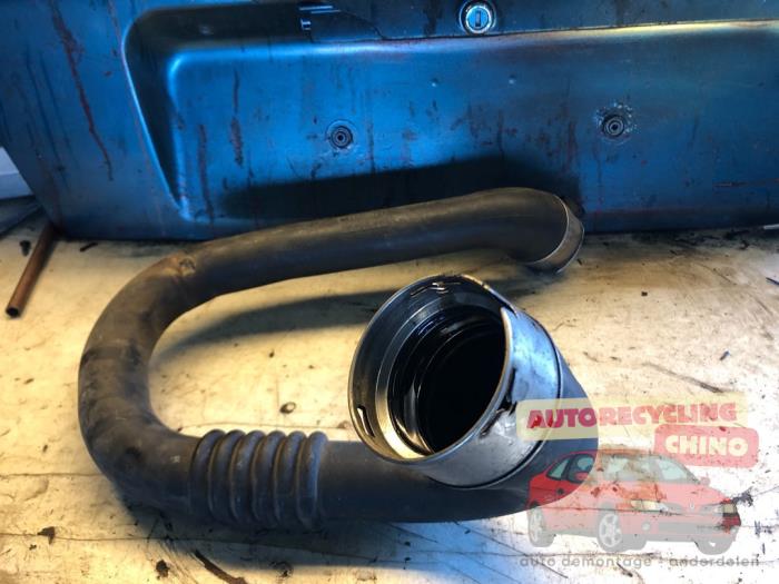 Gebrauchte Turboschlauch Renault Megane III Berline (BZ) 1.4 16V TCe 130 Preis € 31,00 Margenregelung angeboten von Autorecycling Chino B.V.