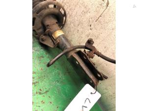 Used Fronts shock absorber, left Honda Jazz (GD/GE2/GE3) 1.2 i-DSi Price € 40,00 Margin scheme offered by Autorecycling Bart